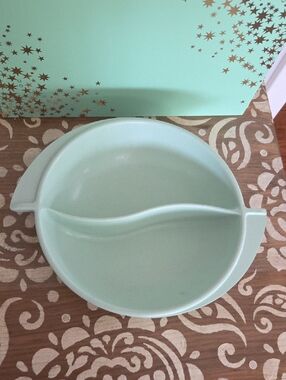 Vintage BOONTON Atomic Mint Divided Dish